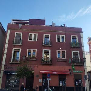 Atico Centrico Plaza Moravia ,San Julian.